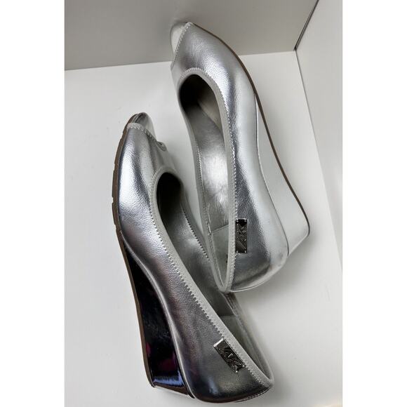 Vintage Anne Klein Sport CAMRYNE Silver OpenToe Wedge Pumps, Sz 11, 15-100 - Picture 1 of 9